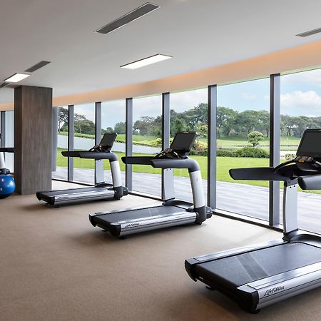 Dusit Thani Laguna Singapura Exterior foto A gym at the hotel