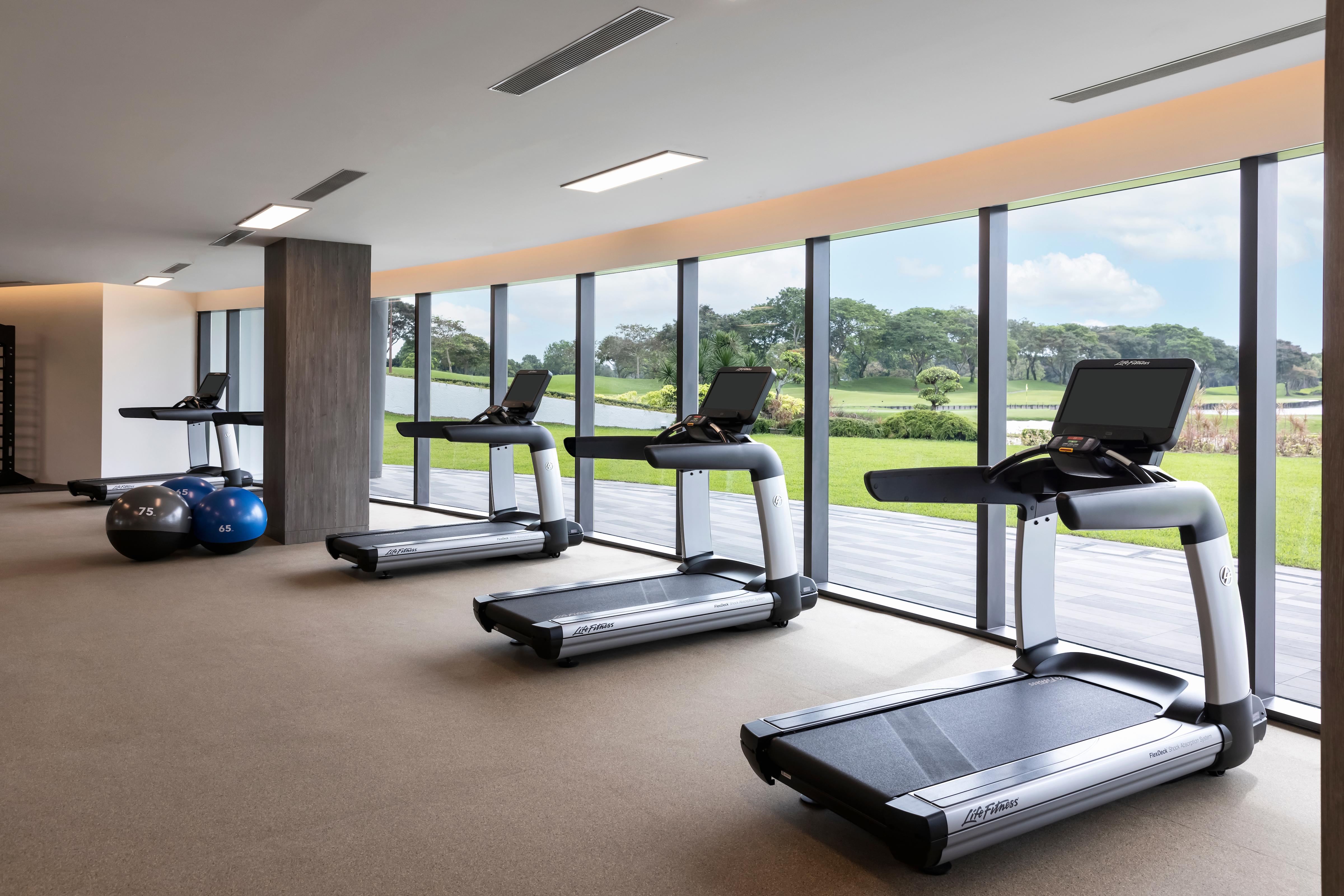 Dusit Thani Laguna Singapura Exterior foto A gym at the hotel